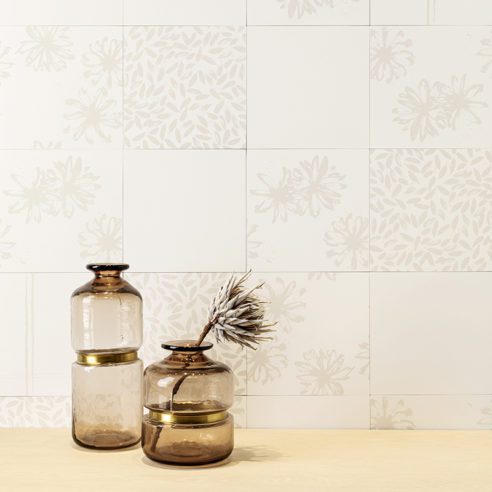 Revestimento MADAH MIX OFF WHITE | Produção: @debbieapsan | Foto: @slaphotostudio