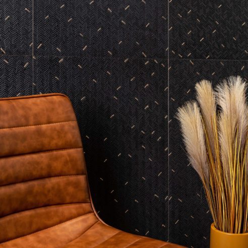 Revestimento Perseu Preto | Produção: @deborahapsan | Foto: @slaphotostudio