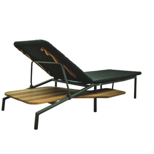 Chaise desenhada pela OQ da Casa