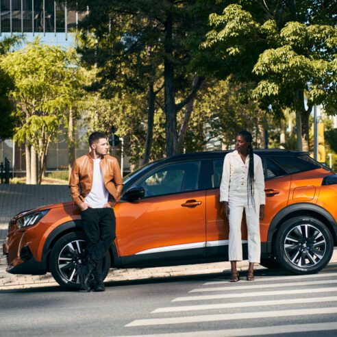 O Peugeot e-2008 vai compor frota de car sharing Flou e oferece segurança, dirigibilidade e conforto | Foto: Divulgação