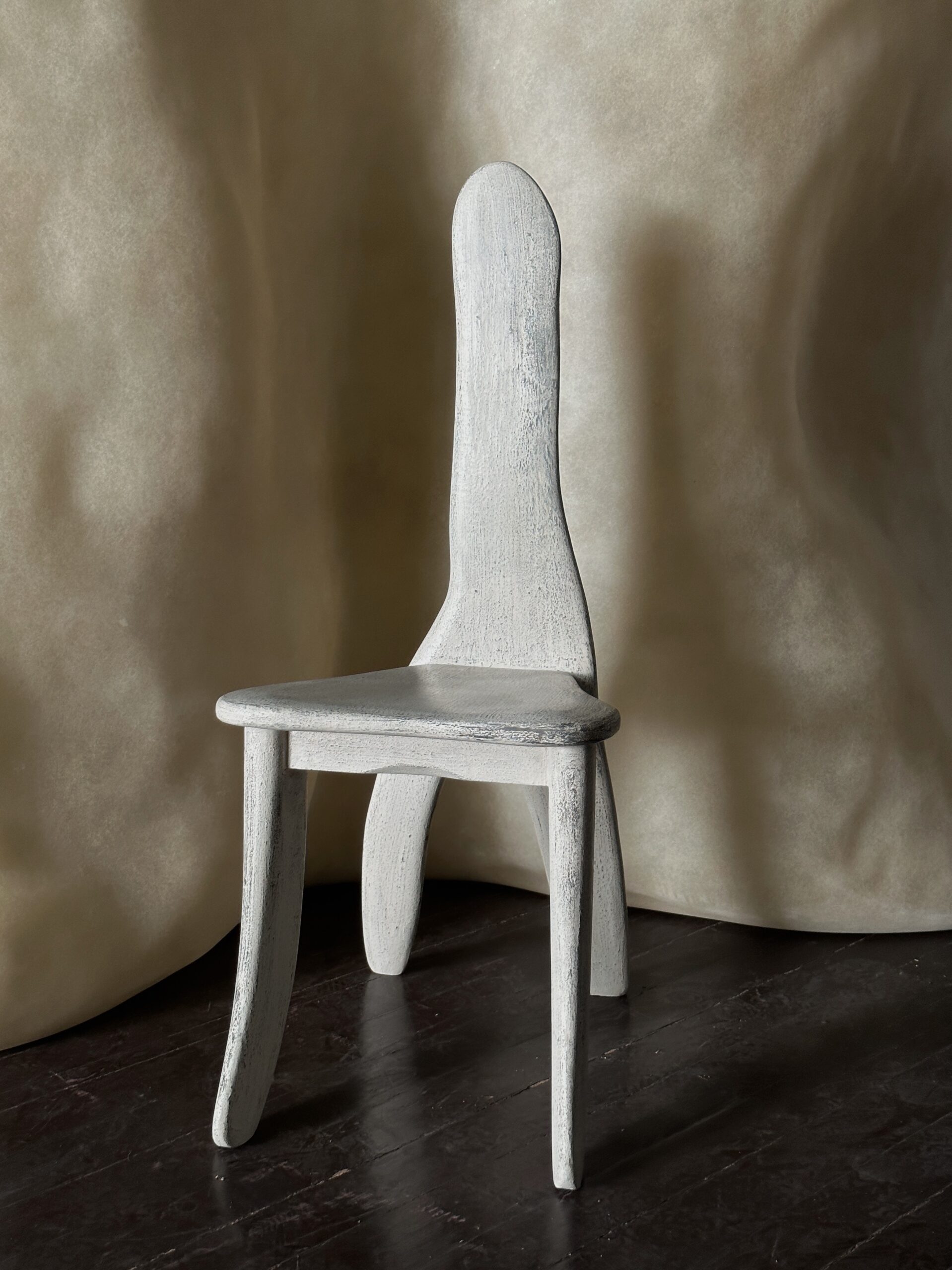 Oracle Bone Script Chair, Kar Studio | Foto:P Courtesy Galerie Philia