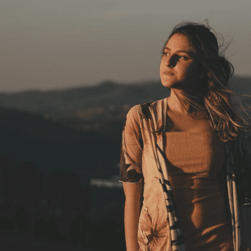 Estagiária Letícia Santiago