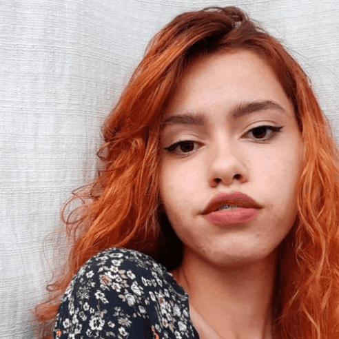 Designer Camila Santos